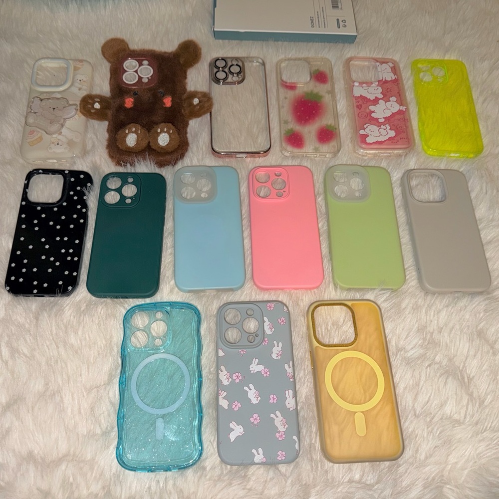 Lot of Cases - iPhone 15 Pro